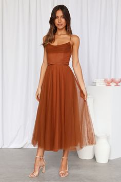 Signal My Way Tulle Midi Dress Chocolate Tulle Midi Dress, Summer Wedding Guests, Look Retro, Wedding Guest Dress Summer, Homecoming Dress, Wedding Guest Outfit, My Way