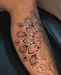 Cloud Tattoo Sleeve, Inner Wrist Tattoos, Flower Sleeves, Paisley Tattoo, Shin Tattoo, Tattoo Mandala, Cloud Tattoo, Bicep Tattoo, Flower Sleeve