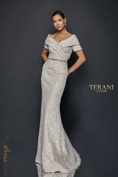 Step into elegance with Terani Couture 1921M0727 evening dress. Luxurious jacquard fabric, intricate beading, and fitted silhouette exude confidence. Perfect for any special occasion, embrace your inner goddess with this captivating gown. Mom Dresses, Two Piece Gown, Mother Of The Bride Dresses Long, Mother Of Bride Outfits, Mother Of The Bride Gown, Sheath Gown, African Clothes, Mother Of Groom Dresses, Terani Couture