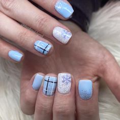 Plaid And Snowflake Nails, Blue Plaid Nails Acrylic, Fancy Winter Nails, Winter Easy Nails, Blue Winter Gel Nails, Blue Plaid Nail Designs, Baby Blue Snowflake Nails, Winter Nails Blue Snowflakes, Light Blue Winter Nail Designs