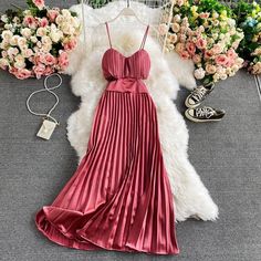 Brand Name: IOQRCJVSleeve Style: Spaghetti StrapPattern Type: SolidSilhouette: A-LINENeckline: V-NeckDecoration: ZippersStyle: CasualDresses Length: Mid-CalfMaterial: PolyesterOrigin: Mainland ChinaClosure Type: zipperType: CamisoleMaterial Composition: Synthetic fiberWaistline: empireSleeve Length(cm): SleevelessSeason: SummerRelease Date: Summer 2021Profile Type: AModel Number: C-69Gender: WOMEN Tube Top Dress Summer, Midriff Outfits, Dresses For Women Casual, Bohemian Party, Backless Long Dress, Maxi Dresses For Women, Strap Dresses, Tube Top Dress, Dress Women Elegant