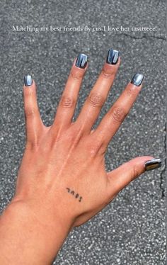 Short Square Chrome Nails, Chrome Nails Designs Short, Chrome Short Nails, Short Chrome Nails, Galaxy Unicorn, Unicorn Nail Art, Nail Time