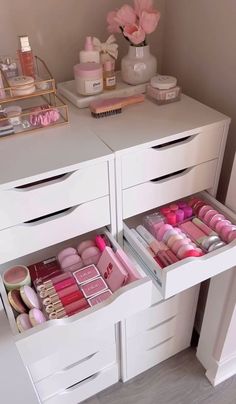 Makeup Table Organization, Makeup Vanity Aesthetic, Best Skincare Brands, Cute Vanity, Rangement Makeup, Stylish Room Decor, Witty Sayings