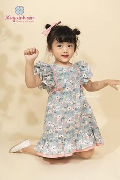 Dres Batik, Kids Dress Clothes, Dress Batik, Baby Dress Design, Kids Designer Dresses