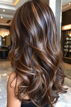 Baylage Hair 2024, Rambut Brunette, Brown Hair Inspo, Brunette Hair With Highlights, Brunette Balayage Hair, Brown Hair Balayage, Balayage Brunette, Summer Hair Color, Hair Inspiration Color