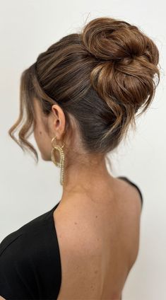 top bun, chignon, elegant updo, chic updo, upstyles, wedding updos, simple updo, wedding upstyles, wedding hairstyles, prom hairstyle, elegant updo hairstyles, Elegant updo hairstyles for wedding, Elegant updo hairstyles for medium hair, Elegant upstyle, prom hairstyles, updo hairstyles for medium length hair Hair Upstyles High Bun, Wedding Updo Medium Length, High Hair Bun Wedding, Top Bun Bridesmaid Hair, Bun For Wedding Hair, Medium High Bun Wedding Hair, High Upstyles For Medium Hair, Updo Hairstyles With Accessories, Simple High Updos For Medium Hair