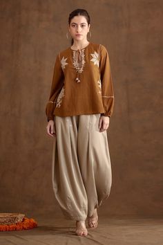 Buy Brown Cotton Silk Embroidered Beads And Applique Work Keyhole Round Neck Top For Women by Nikasha Online at Aza Fashions. Pakistani Tops, Bead Applique, Moss Color, Drape Pants, Applique Top, Long Kurti Designs, Fashion Top Outfits, Dress Design Patterns