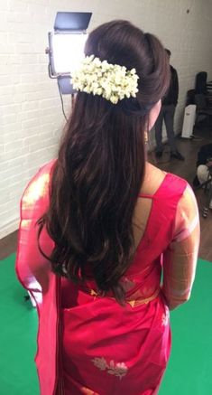 Hair Curly Wedding, Buns Hairstyles, Engagement Hairstyles, Bridal Hairdo, Traditional Hairstyle, Bridal Hair Buns, Indian Wedding Hairstyles