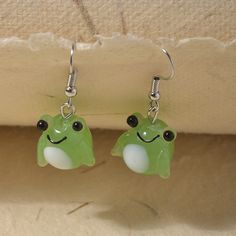 Trendy Animal Frog Dangle Earring Glass Dangle Drop Earring Geometric New Exaggerated Woman Girl Frog Earrings, Frog Jewelry, Girl Punk, Glass Frog, Cute Small Animals, Punk Jewelry, Animal Earrings, Drop Earring, Colored Glass