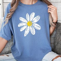 Comfort Colors Daisy Women Oversized Shirt, Retro Summer T-shirt, Wildflower Daisy Shirt, Flower Shirt, Trendy Spring Summer Tee Welcome to our store!  We specialize in fashionable products designed to ensure high satisfaction. Please review all the photos provided for detailed views of our items. 💫HOW TO ORDER: To place an order, please select the desired SIZE and COLOR from the drop-down menu for each shirt. You can adjust the quantity for the same color and size as needed. 💫MATERIAL: Our sh Women Oversized Shirt, Daisy Shirt, Paint Shirts, Comfort Colors Shirt, Retro Summer, Flower Shirt, Summer Tee, Summer Tshirts, Oversized Shirt