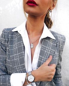 Chic Outfits Classy, Mode Shoes, Stylish Work Outfits, February 1, Mode Inspiration, Office Wear, Fashion Details, Look Cool, Daniel Wellington