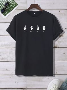 Shein Graphic Tees, Figure Graphic Tee, Men's Tshirt Design, Awesome Shirt Designs, Tshirt Artwork, Minimal Shirt Design, Streetwear Tshirt Design, Guys Fashion Casual, Music Tshirt