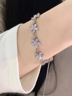 Korean Jwellery Aesthetic, Korean Bracelet, Simplistic Jewelry, Necklaces For Her, Girly Bracelets, Aesthetic Jewellery, Latest Bridal Lehenga, Preppy Jewelry