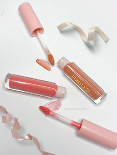 Ugc example of pinkflash lipgloss #picoftheday #ugc #ugccontent #lipgloss #trendy #pink #photography Lipgloss Photography, Lip Photo, Lips Photo, Skincare Products Photography, Pink Photography, Products Photography, Pics Inspo, Lip Oil, Lip Liner