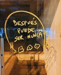 there is a sign in the window that says despe's puede se nunca