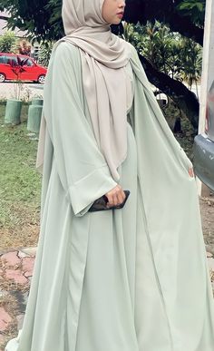 Modest Abayas Aesthetic, Sage Green Abaya Aesthetic, Hijab Fashion Abaya, Hijabi Aesthetic Outfits Abaya, Green Abaya Aesthetic, Aesthetic Abaya Outfits, Hijab Outfit Abaya, Green Abaya Outfit, Light Green Abaya