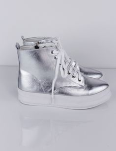 ARGENTA SNEAKERS Heel Sneakers, Silver Heel, Silver Sneakers, White Platform, Silver Heels, Silver Shoes, Sneaker Heels, Platform Sneakers, Cowgirl Boots