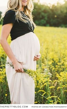 Baby Bump Style, Preggo Fashion, Pregnancy Looks, Summer Pregnancy, Mommy Style, Maternity Portraits