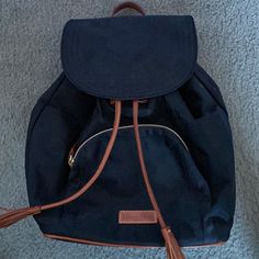 Used Twice Dooney And Bourke Backpack In Excellent Condition Almost Brand New No Original Tags Had For A Long Time And Decided It’s Time To Sell It Large Pockets On Inside And Outside Kind Of Hard To Take Pictures Of The Inside Marc Jacob Backpack, Small Backpack Purse, Yellow Backpack, Grey Backpacks, Flap Backpack, Leather Backpack Purse, Faux Leather Backpack, Simple Leather, Inside And Outside