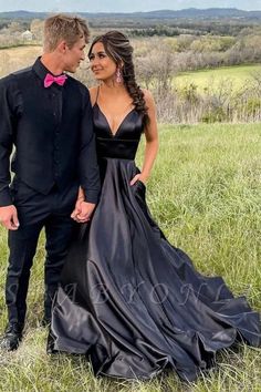 Are you looking for Elegant Black V-neck Satin Spaghetti Straps A-Line Prom Dress With Side Pockets online? YesBabyonline is a best place to buy modest formal dresses. Lower Price. Ships Fast Worldwide. Poses Homecoming, Simple Evening Dress, Spaghetti Strap Wedding Dress, Prom Couples, Prom Photography