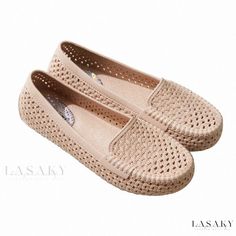 Lasaky - Beautiful and Comfortable Shoes for Her Plastic Shoes, Comfortable Slippers, Slippers Cozy, Shoe Sole, Comfortable Sandals, Beach Shoes, Beach Sandals, Summer Shoes, Comfortable Shoes