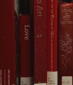 dark red aesthetic Telephone Vintage, Zestaw Ikon, Wallpapers Ipad, Lovecore Aesthetic, Dark Red Wallpaper, Loving Him Was Red, I See Red, Words Love