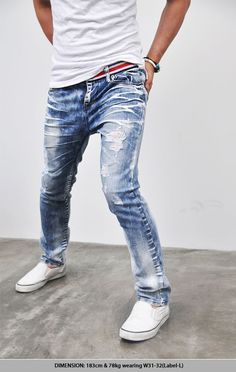 Bottoms :: Jeans :: Stripe Belt Taping Blue Ice Straight-Jeans 82 - Mens Fashion Clothing For An Attractive Guy Look Converse Outfits, Jeans Pant, Male Clothes, Outfits With Converse, Attractive Guys, Nudie Jeans, Men Looks, Nike Outfits, Mens Denim