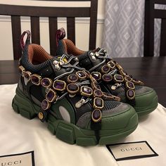 Brand New In The Box And Authentic Item. The Jewels Are Removable So They Can Be Worn With Or Without Them. Made In Italy. Retails For $1750. Gucci Size 36 = Size 6 Women’s U.S. Gucci Flashtrek, Gucci Outfit, Afro Puffs, Italy Women, Denim Flats, Shoes Gucci, Afro Puff, Hype Shoes, Future Lifestyle