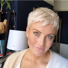 Very Short Pixie Haircut, Brunette Pixie Cut, Very Short Pixie, Brunette Pixie, Barbie Blonde, Long Face Haircuts, Curly Pixie Hairstyles