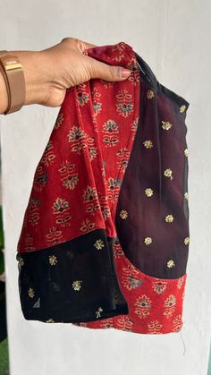 Saree Combination, Hand Worked Blouse, Blouse Handwork, Ajrak Print, Simple Blouses, Worked Blouse, Handwork Blouse, Heavy Blouse, Formal Saree