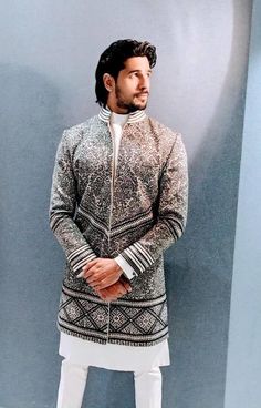 25 Most Swoon-worthy Fashion Moments from #AmbaniWedding | ShaadiSaga Men Dp, Akash Ambani, India Fashion Men, Indian Wedding Suits Men, Men Swag, Indian Wedding Clothes For Men, Sherwani For Men Wedding, Wedding Kurta For Men, Stylish Men Wear