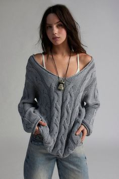 BDG Skylar Oversized Cable Knit Sweater Oversized Cable Knit Sweater, Fitted Tunic, Trendy Fall Outfits, Cable Knit Sweater, Knitted Pullover Sweaters, Knitted Pullover, Cable Knit, Sweater Outfits, Sweater Top