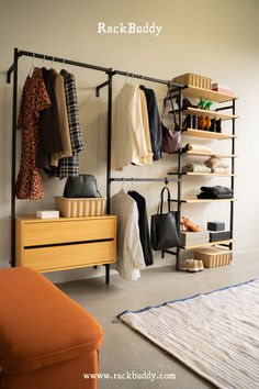 Walk-in wardrobe in light oak, featuring three rows of shelves for boxes and clothing storage, as well as hangers for shirts and jackets, dressers for organizing items in drawers. The Frame walk-in wardrobe solution is designed to ensure that you get a solution tailored to your needs. use the open wardrobe solution for clothes storage and organization for your hallway, closet, walk-in or bedroom. wardrobe design, wardrobe organization, fitted wardrobe, custom closet, closet ideas, closet diy Walk In Clothes Closet, Tiny Walk In Closet, Clothes Closet Organization Ideas, Tiny Walk In Closet Ideas, Small Walk In Closet Ideas Layout, Built In Wardrobe Ideas Layout, Small Walk In Closet Ideas, Spare Room Walk In Closet, Fitted Wardrobes Bedroom