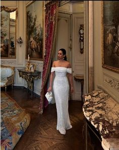 @simplydresses  @fashion  @blogfashiontrends  @fashionsnap Parisienne Style, Luxury Aesthetic, Nyc Fashion, French Fashion, London Fashion, Old Money, Luxury Lifestyle, Everyday Fashion, High Fashion