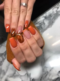 Fall Nail Inspo 2022 Square, Simple Short Nail Designs Autumn, Orange Fall Nails Short, Short Acrylic Nails For Fall, Burnt Orange Short Nails, Orange Short Nail Designs, Fall Nails Orange Brown, Autumn Nails Colors Orange, Short Nail Fall Designs