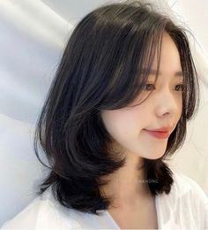 Asian Haircut, Shoulder Length Hair Cuts, Haircuts Straight Hair, Short Hair Haircuts, Short Hair With Bangs, Asian Hair, Cut My Hair