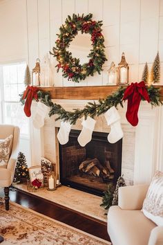 25+ Christmas Mantle Decor for a Warm and Inviting Holiday Home Vintage Christmas Fireplace Mantle, Traditional Farmhouse Christmas Decor, Tall Mantle Christmas Decor, Red Brick Mantle Decor, Fireplace Decor Ideas Christmas, Vintage Santa Christmas Decor, Christmas Mantle Without Garland, Simple Christmas Fireplace Decor, Christmas Mantle Simple