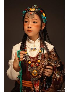 Costume of the Tibetan Peoples Tibetan Braids, Bhutan People, Tibetan Outfit, Tibetan Costume