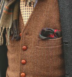 Fall #waistcoat #vest #menstyle Tweed Vest, Brown Vest, Sharp Dressed Man, Well Dressed Men, Gentleman Style, Mode Vintage, Well Dressed