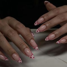 Almond Valentines Nails Pink, Nails Art Black And White, Almond Nails Aesthetic, Skincare Vanity, Summer Spring Aesthetic, Black And White Nail, Wow Nails, Romantic Nails, Subtle Nails