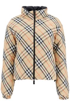 B9368 BURBERRY REVERSIBLE DOWN JACKET Burberry Trenchcoat, Burberry Shorts, Burberry Print, Hooded Trench Coat, Checked Jacket, Burberry Jacket, Burberry Women, Van Cleef Arpels, Emilio Pucci