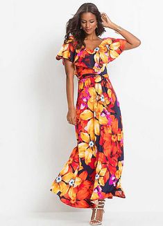 Floral print maxi with fluted sleeves.Brand: bonprixLength approx. 136 cm Holiday Outfits Summer, Tropical Print Maxi Dress, Tropical Maxi Dress, Floral Print Maxi Dress, Floral Print Maxi, Venice Beach, Formal Dresses Prom, Guess Jeans, Online Fashion Stores