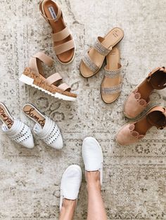 Fashion Blogger, Daryl-Ann Denner shares her favorite spring shoes for spring and summer 2019! Find tons of cute, affordable shoes for spring and summer! Looks Hippie, Pink Espadrilles, Shoes For Spring, Fashion Shoes Heels, Round Up, Spring Shoes, Summer 2019, Something Beautiful