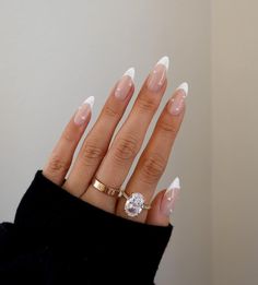 Bridal Nails Designs, Engagement Nails, Kutek Disney, Unghie Sfumate, Manikur Kuku, Graduation Nails, Pearl Nails, Bride Nails, Nail Forms