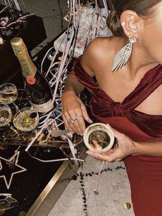 Outfit Ideas For New Year, 23 Outfit Ideas, New Year Campaign, 23 Outfit, Sipping Champagne, New Year Photoshoot, Ideas For New Year, Match Velvet, New Year’s Eve Outfit