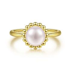 Sophisticated with a touch of modern, this 14K yellow gold ring wraps around the finger with a stylish beaded halo. Showcasing a 7.5mm cultured pearl, this graceful style is a luxe finishing touch to any ensemble. Cultured Pearl Ring, Gold Pearl Ring, Timeless Ring, Gold Rings Stackable, Yellow Gold Jewelry, Classic Metal, Sterling Silver Hoop Earrings, Gold Fashion, Gold Pearl