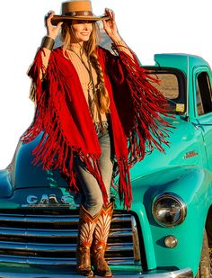 Rodeo Outerwear With Tassels, Fall Festival Poncho With Tassels, Fall Shawl With Tassels, Fall Tassel Shawl, Red Fringe Shawl For Fall, Red Fringed Shawl For Fall, Bohemian Fringe Outerwear For Rodeo, Hippie Boho Outfits, Western Womens Fashion