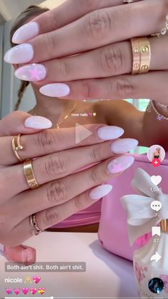 Pink French Tip With Charms, Nails Acrylic Light Pink, Simple Girly Nails, Cool Pink Nails, 20th Birthday Nail Ideas, Short Pink And White Nails, Nails Vacation Beach, Nails For Pink Dress, Teenage Nails