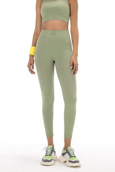 This practice-perfect legging is all the things. Our High-Waist Streamlined Legging makes an easy transition to the street with all-day breathables. Pairs perfectly with our fave tanks. Perfect Leggings, Athleisure Women, Elastic Thread, Yoga Set, Sweater Coats, Pants Black, Bra Tops, The Things, Dress Accessories