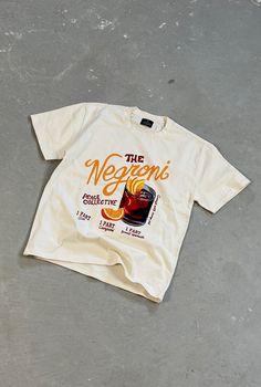 How To Dress Medium Size, Restaurant T Shirt Design Ideas, Cool Tee Shirt Designs Graphics, Heavyweight T Shirt, Cute Merch Ideas, Outfits And Where To Buy Them, T-shirt Prints, Vintage T-shirt, Graphic T-shirts